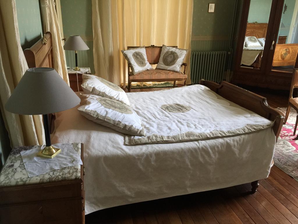 Chateau Le Breil Coron Bagian luar foto